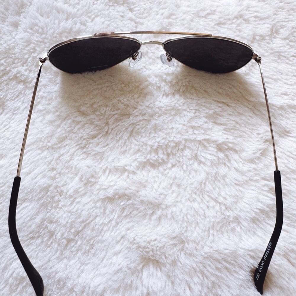 Carl Black w/ Silver Rims Aviator Sunglasses - Picture 7 of 11